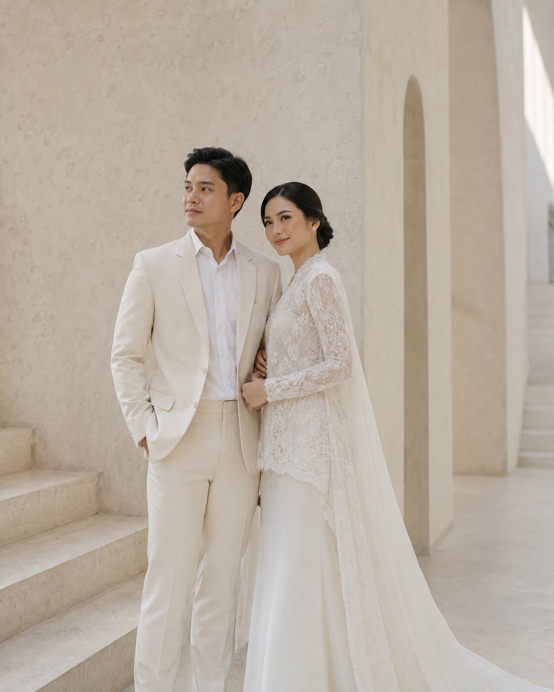 Contoh visual Minimal Ivory